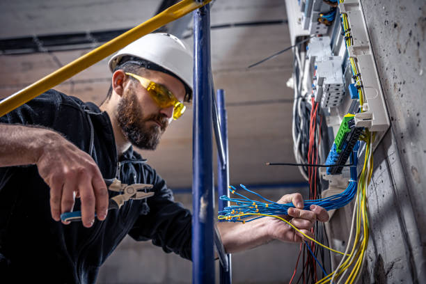 Best Circuit Breaker Repair  in Huntsville, MO